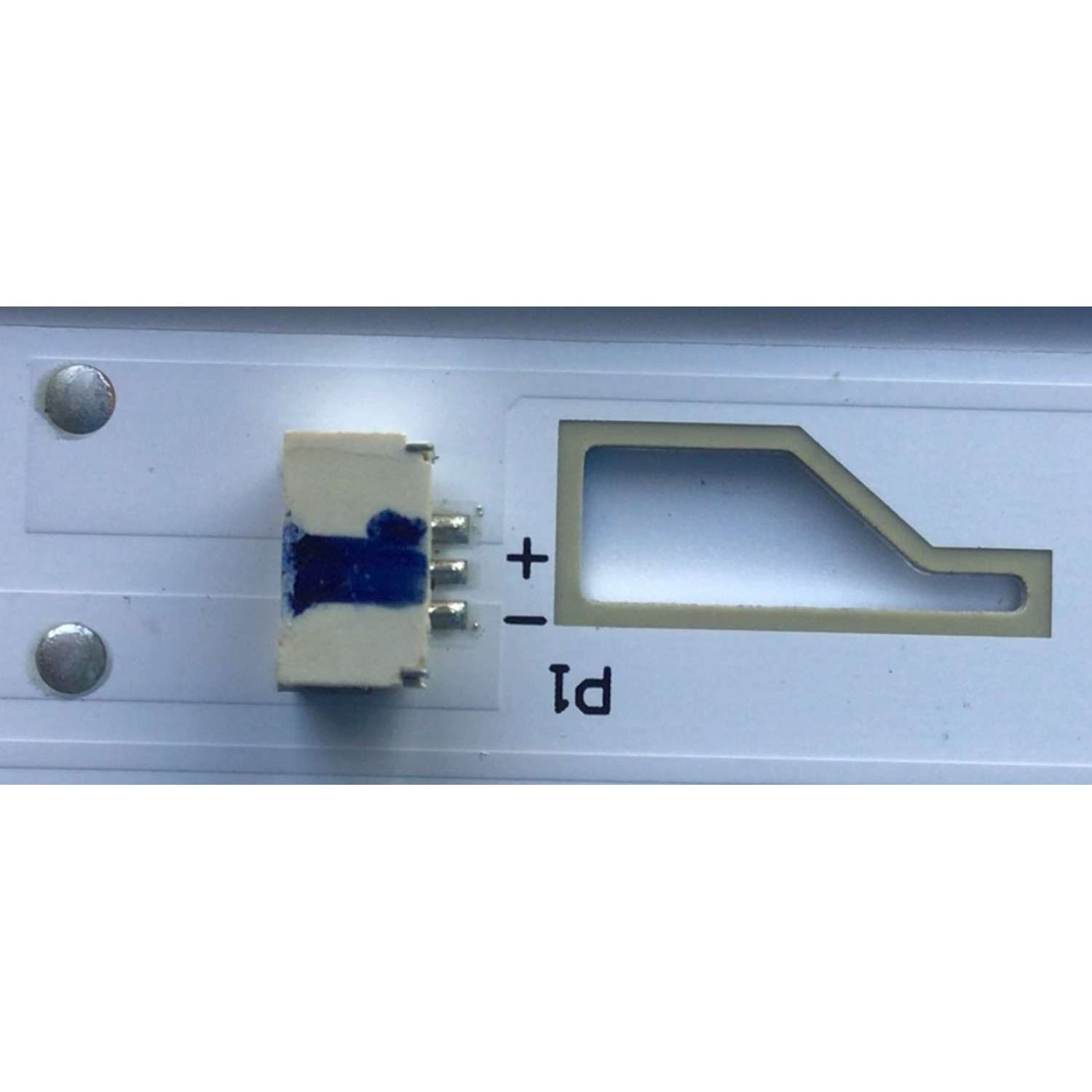 KIT DE LED'S PARA TV RCA / HITACHI (4 PIEZAS) / NUMERO DE PARTE 50HR332M09A1 V1 / 50D1200 / 4C-LB500T-HR5 / D230-002PXD3050901 / LE4RB2R0D / PANEL LVU500CHDX / MODELOS RTRU5027-D-US / C50L7 - Imagen 4